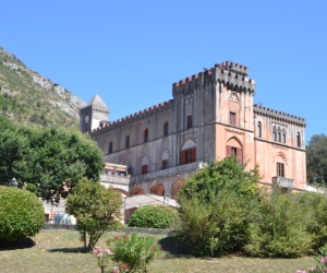 Castello Colonna Apartments