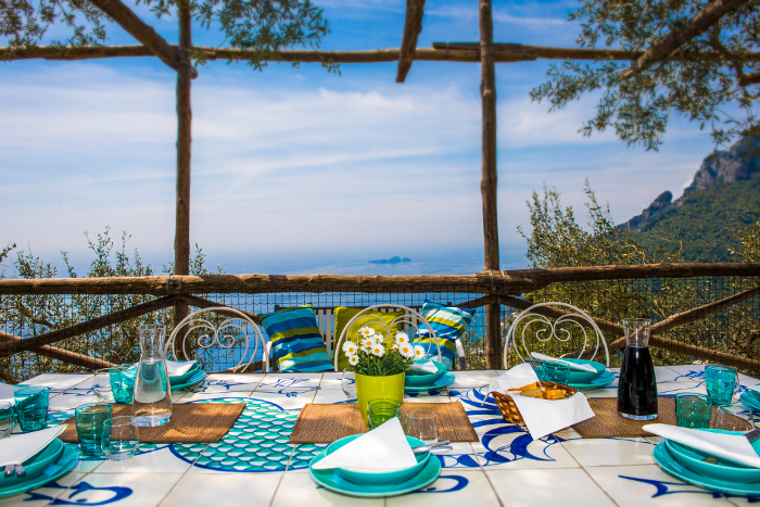 media/plg_solidres_experience/images/22ac3c5a5bf0b520d281c122d1490650/CookingInTheEaven/villa_margherita_home_restaurant_positano_11.jpg