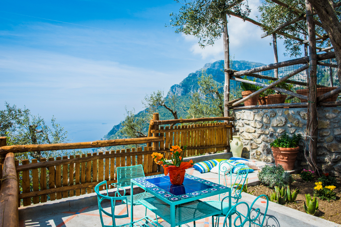 media/plg_solidres_experience/images/22ac3c5a5bf0b520d281c122d1490650/CookingInTheEaven/villa_margherita_home_restaurant_positano_7.jpg